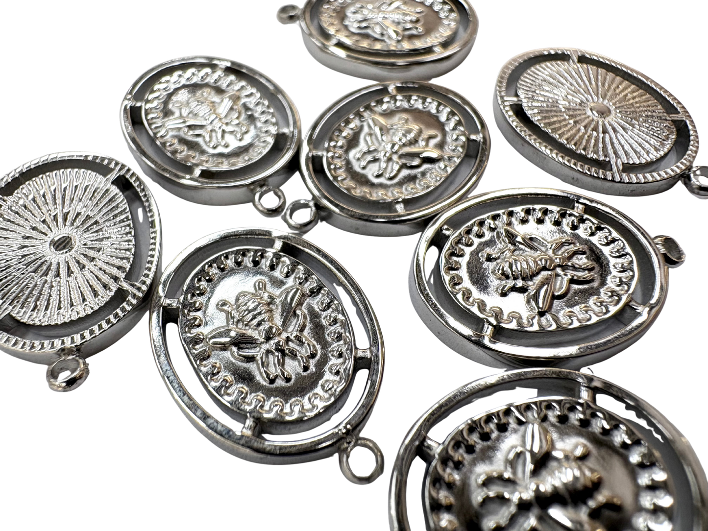 Ornate Oval Bee Charm