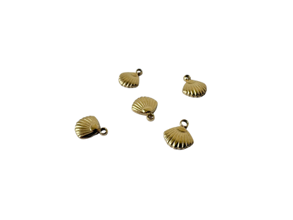 Clam Shell Charm
