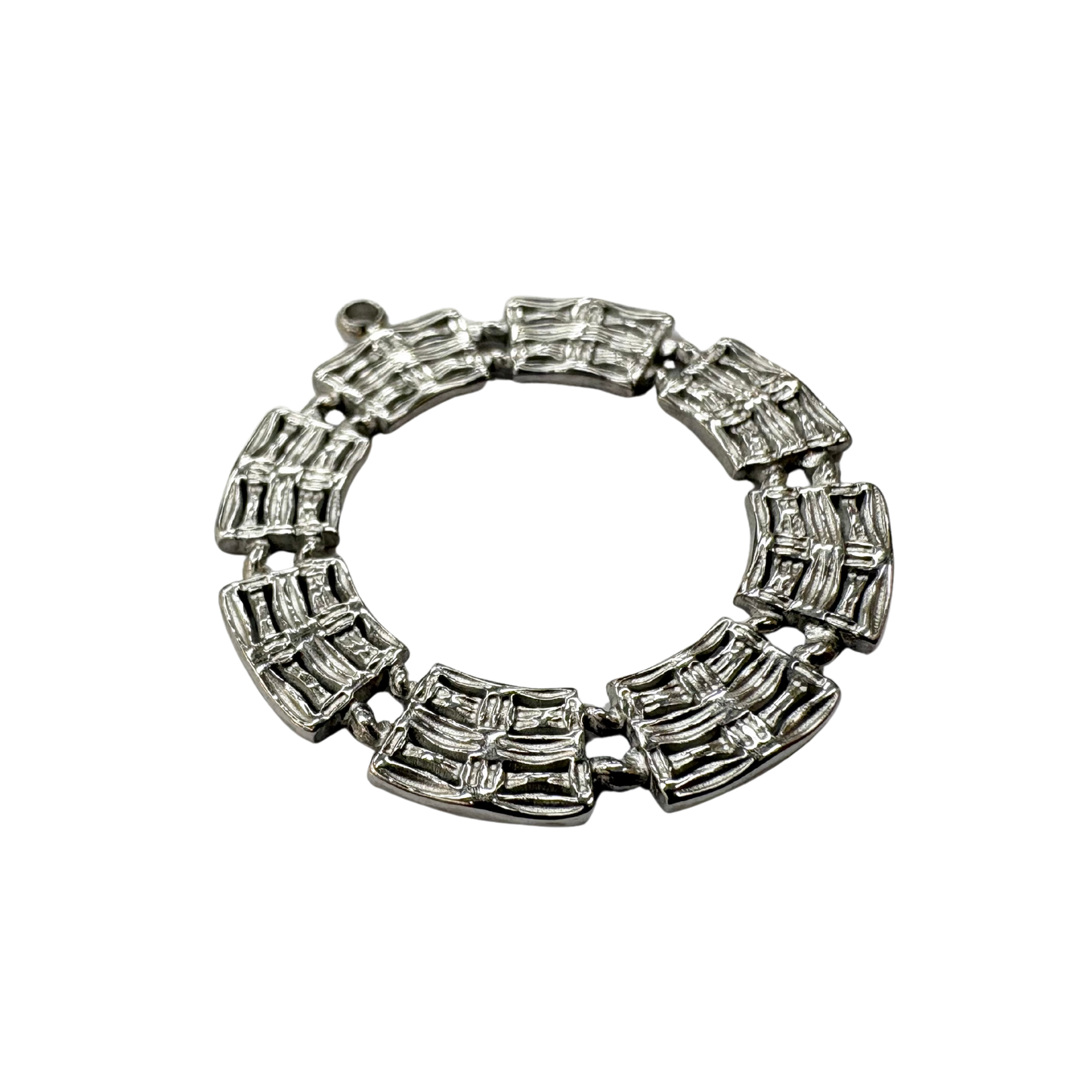 Filigree Wreath Pendant