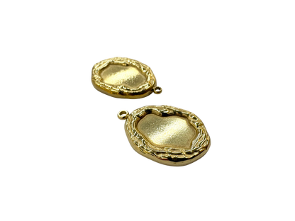 Baroque Style Frame Charm